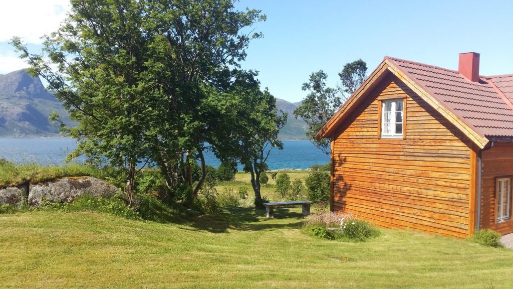 Hytte - sommer - norsk natur - skatteetaten - Helen Rist 