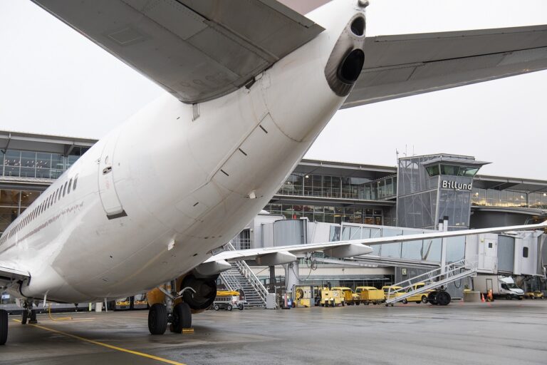 Billund lufthavn - Fly - Terminalbygg - Legoland - Jylland - Danmark