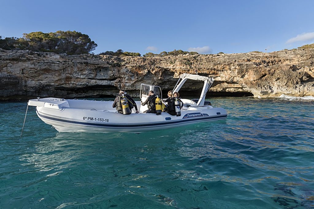 Dykkere - RIB - Dykkerbåt - Mallorca