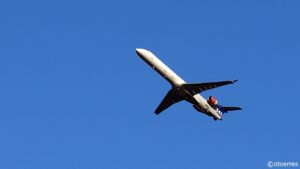 SAS - City Jet - CRJ 900 - take of fra Sola