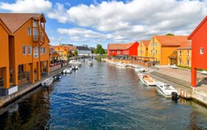 Kristiansand - ferieby - Sørlandet - Finn reise