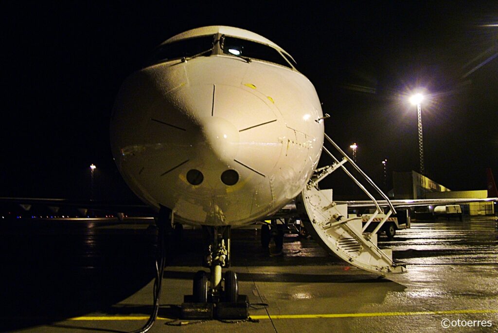 Cimber Air - CRJ 200 - Stavanger lufthavn Sola - 2008