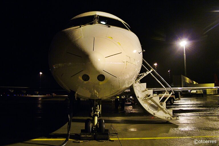 Cimber Air - CRJ 200 - Stavanger lufthavn Sola - 2008