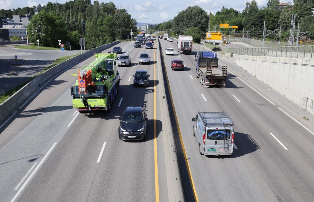Biler - Veg - Trafikk - Bilforsikring - Bonus - If skadeforsikring