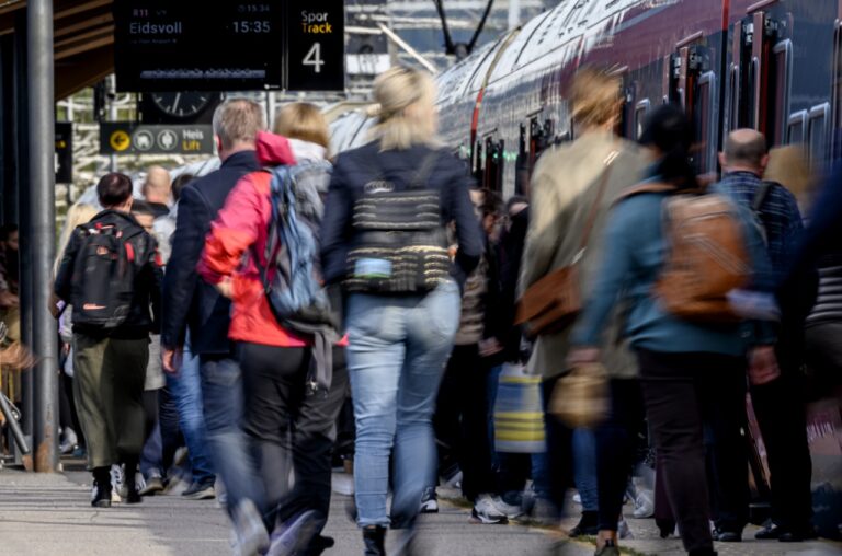Togreisende - Østlandsområdet - Oslo S - Norge