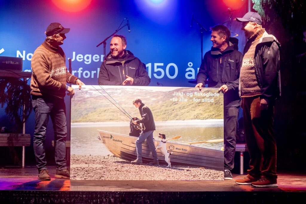 Statskog - NJFF- 150 år - Båtgave - 2021