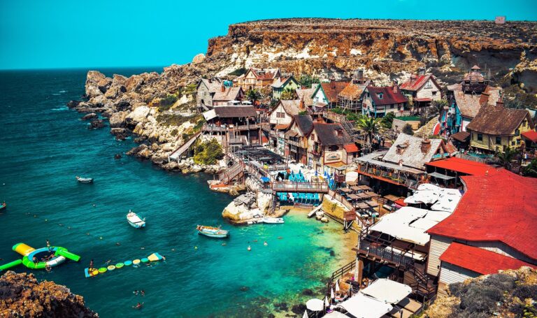Malta - Kystby - Fiskerlandsby - Middelhavet - Unsplash