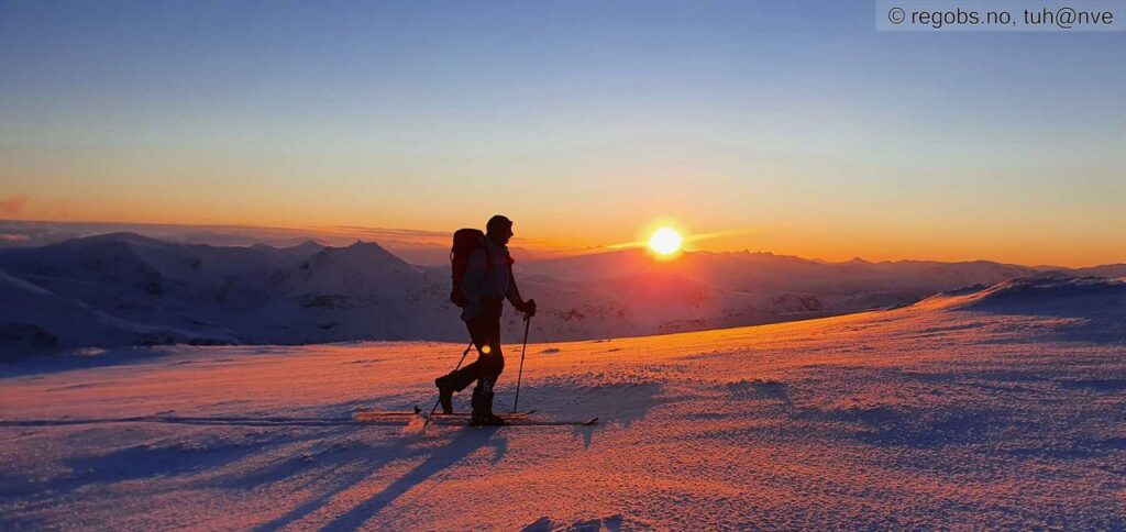 Solnedgang - Lavangen - Troms - Snøskredvarslingen