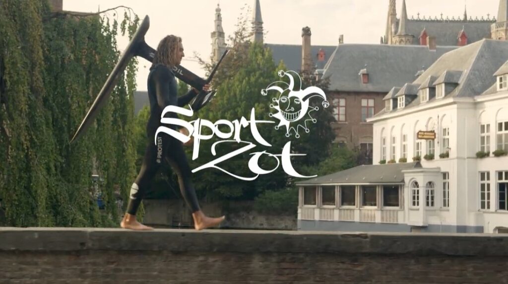 Kitesurfer - kanaler - Brügge - Flandern - Belgia