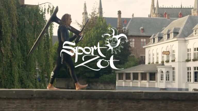 Kitesurfer - kanaler - Brügge - Flandern - Belgia