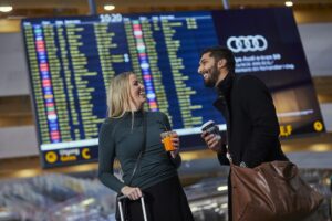 Flypassasjerer - Flyplass - Avinor - Informasjonstavle - 2022