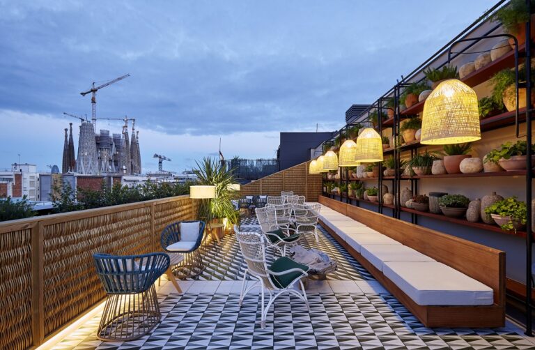 Rooftop - Takterrasse - Radisson Blu Hotel, Barcelona Sagrada Familia - Barcelona - Katalonia - Spania