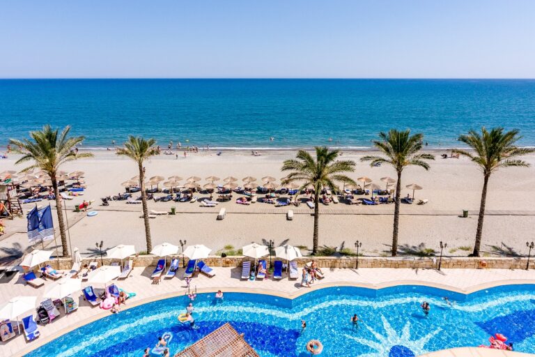 TUI Blue Atlantica Caldera Beach - Strand - Hotell -- Kreta - Hellas