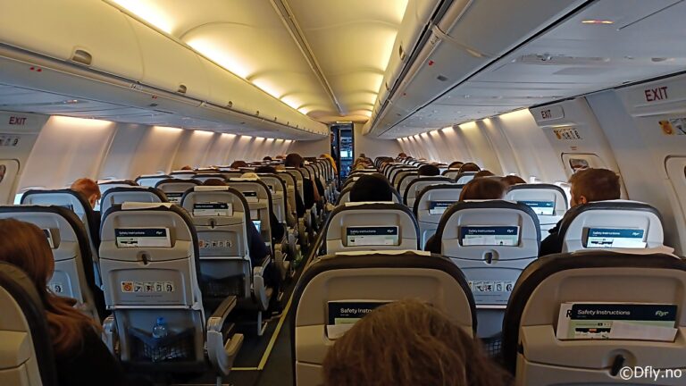 Kabin - Boeing 737-800 - Flyr - Mars 2022