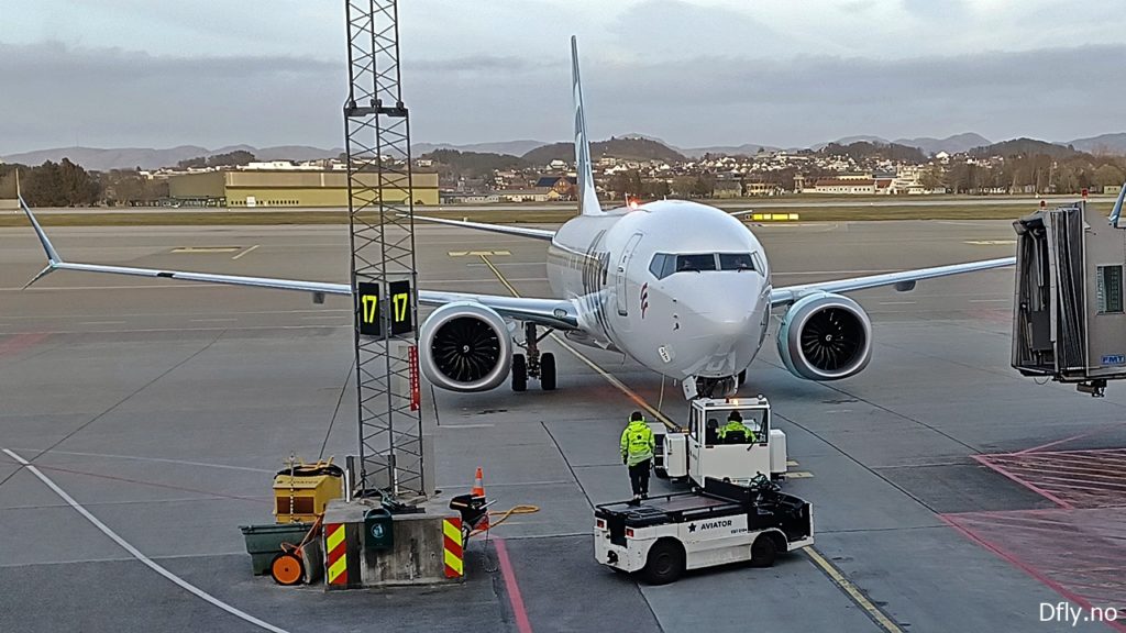 Boeing 737-8 - Flyr - Stavanger lufthavn