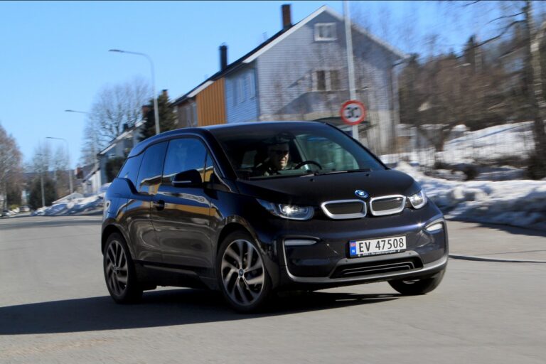 BMW i3 - elbil - Norsk Elbilforening