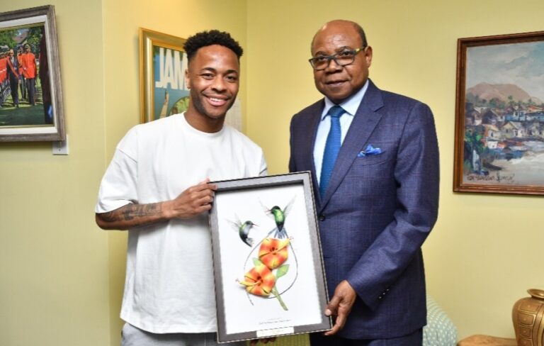 Raheem Sterling - Turistambassadør - Edmund Bartlett - Turistminister - Jamaica