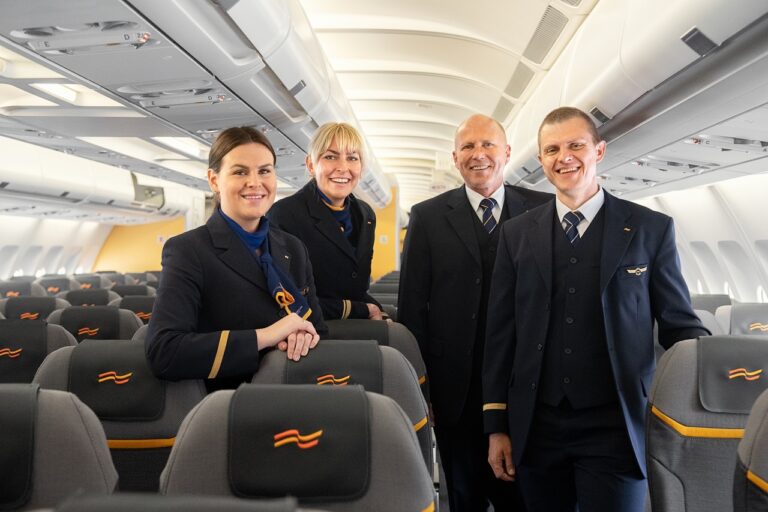 Kabinpersonal - Airbus A 330-300 - Sunclass Airlines - Ving - Spies - vinggruppen