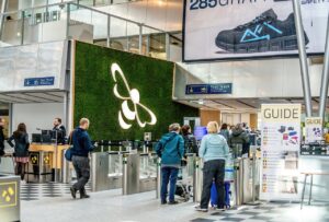 Avgangshall - Sikkerhetskontroll - Billund Lufthavn - Danmark