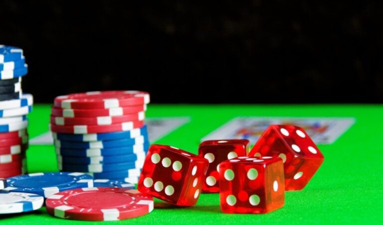 Sjetonger - terninger - Casino - Spill
