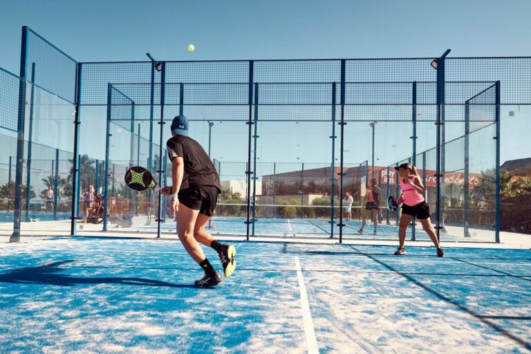 Padel - Padelbane - Apollo - Reisearrangør