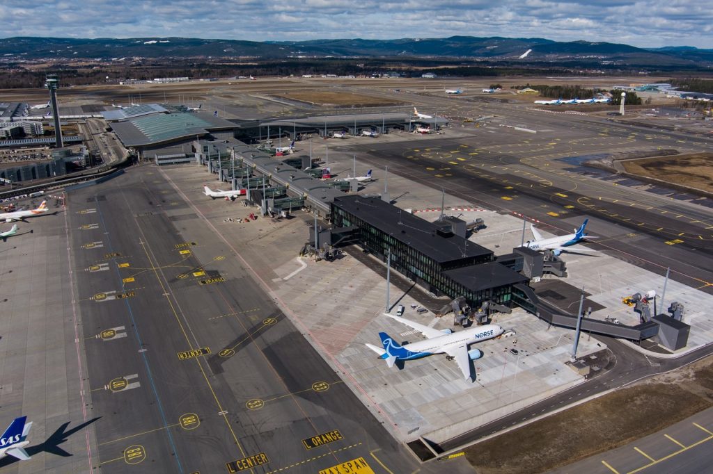 Non-Schengen -Avinor Oslo lufthavn - Gardermoen - Mai 2022
