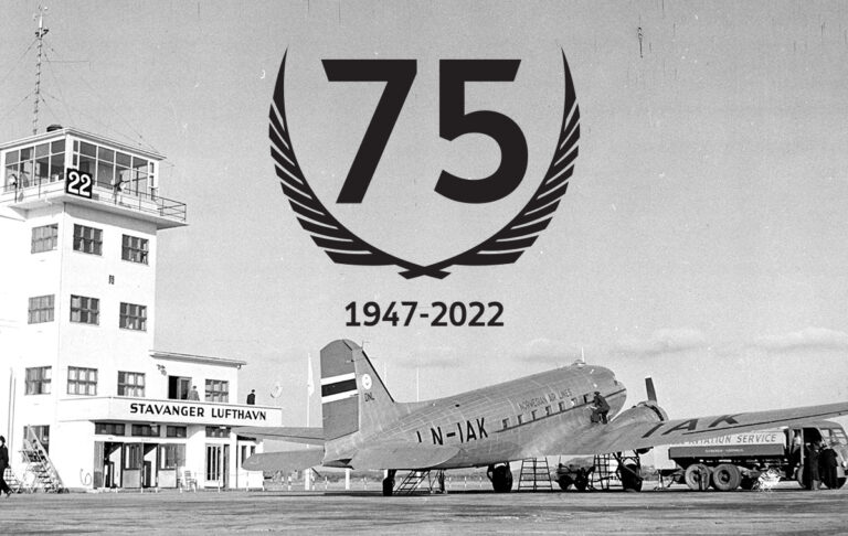 Dakota - DC3 - Stavanger lufthavn - Sola flyplass