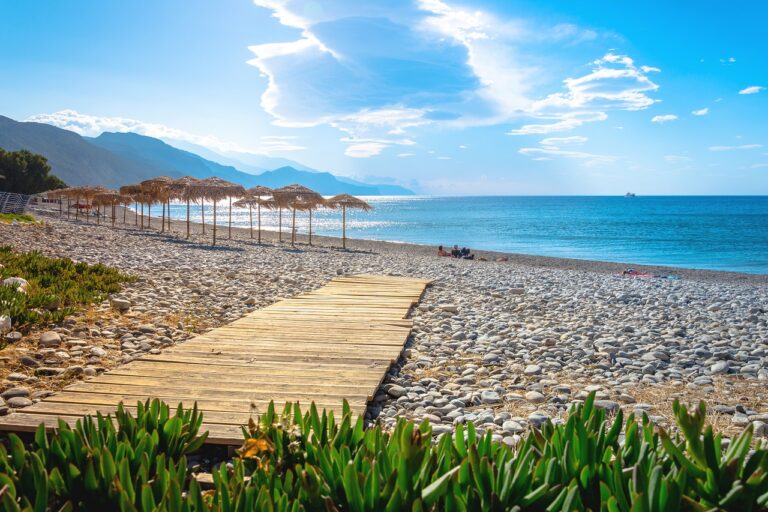 Solsenger og paraplyer - Paleochora - Chania - Kreta - Hellas - Apollo