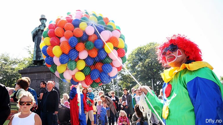 Ballongslipp - Åpning - Gladmatfestivalen - Stavanger - 2015