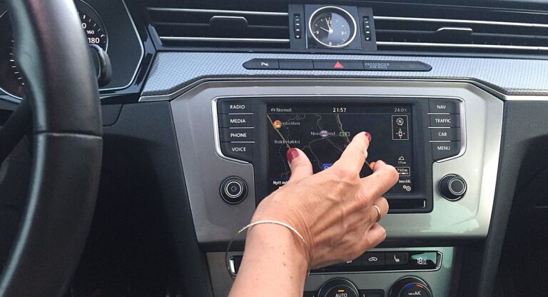 Touch-screen - Berøringsskjerm - Biler - Bilførere - Gjensidige