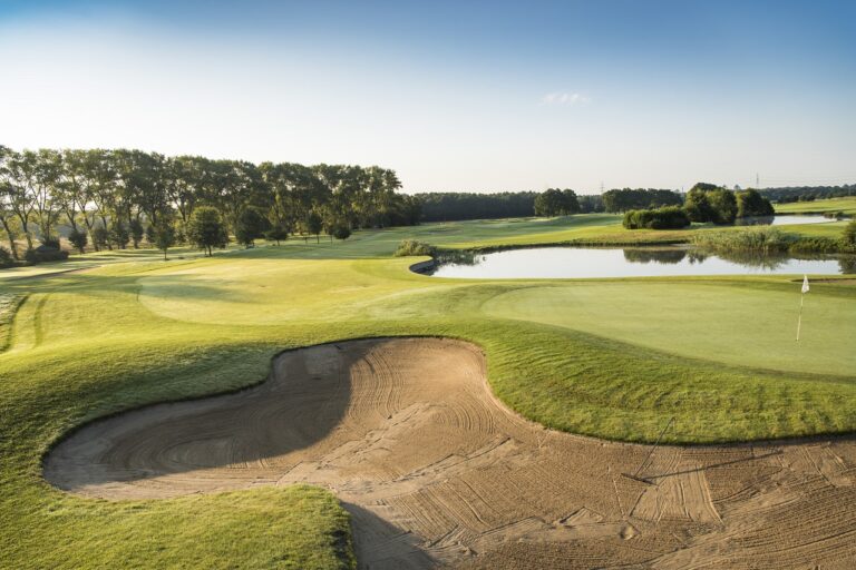 Bane ni - Golf Gut Glinde - Glinde - Hamburg - Tyskland