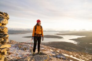 Kvinne - Tur - Terreng - Norge - landskap - Norsk friluftsliv