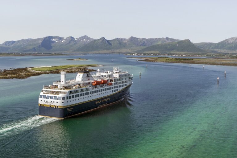 Havila Castor - Kystruten - Risøyrenna - Andøya - Vesterålen