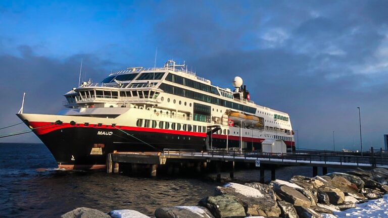 MS Maud (ex Trollfjord) - Hurtigruten - Frøya - Trondheim havn