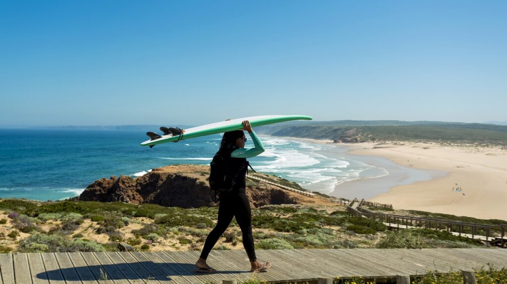 Surfer - Surfebrett - Algarve - Portugal - Atlanterhavet 
