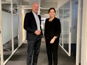 Tonje Wikstrøm Frislid - Flyr - Per Arne Villadsen - Berg-Hansen - Avtale - 2022