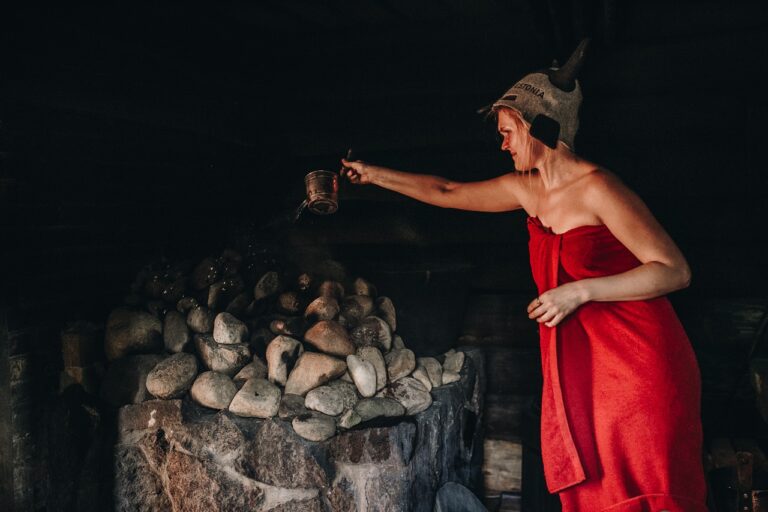 Røykbadstu - Estland - Ekvilibrist- Estonian Saunas