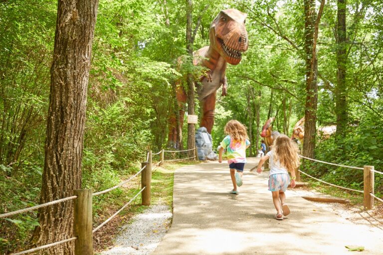 Barn - Dinosaur World - Kentucky - USA