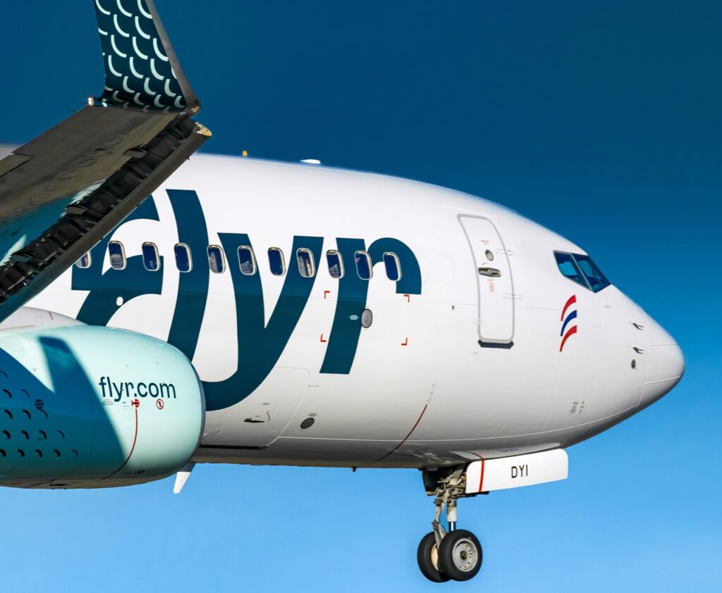 Close up - Boeing 737 -800 - Flyr - 2022