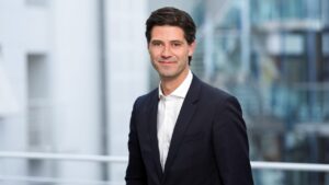 Simon Pauck Hansen - Direktør - VP - SAS