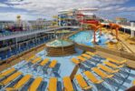 Pool-dekk - Wonder of the Seas - Cruiseskip - RCI - Royal Caribbean
