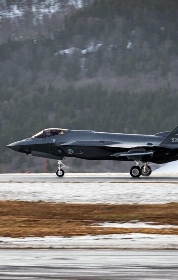 Norsk F-35 på Evenes flystasjon under Cold Response 2022 (Foto: Ole Andreas Vekve, Forsvaret)
